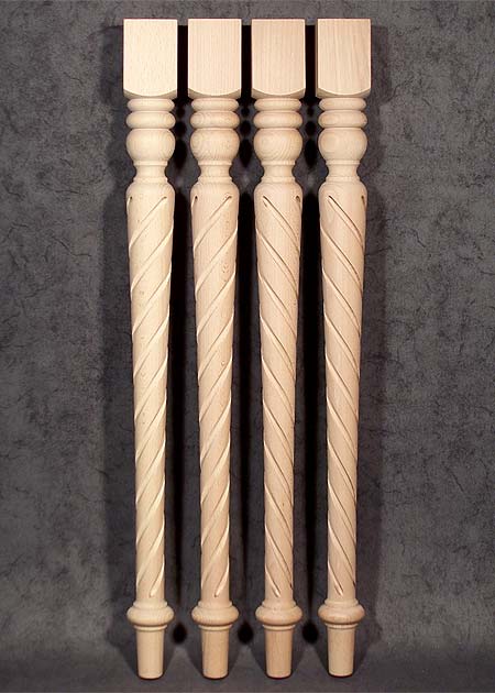 Tischbeine Holz mit kurzem rechteckigem Teil und spiralartiger Zierfräsung, TL25