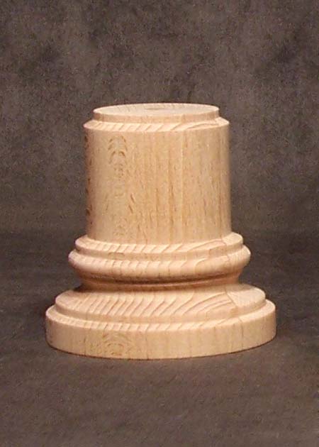 Möbelfüße Holz mit breiterem Fußteil, oben mit Zylinder, GM29