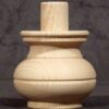Traditionelle Möbelfüße Holz, oben mit zum Einbau nötigen Zapfen, GM34